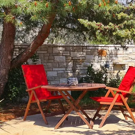 Mi Casa Holidays Dom wakacyjny Peroj