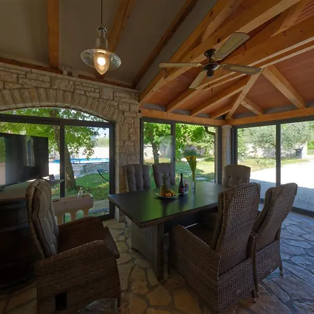 Mi Casa Holidays * Peroj