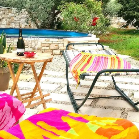 Mi Casa Holidays Ferienhaus Peroj